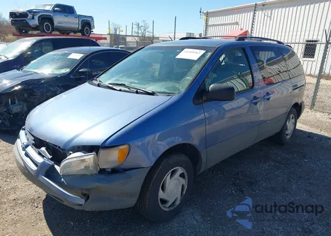 1998 Toyota Sienna Le from USA, damaged, VIN 4T3ZF13C6WU078675